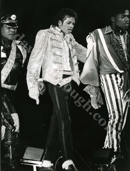 Michael Jackson 1984 Victory Tour.jpg